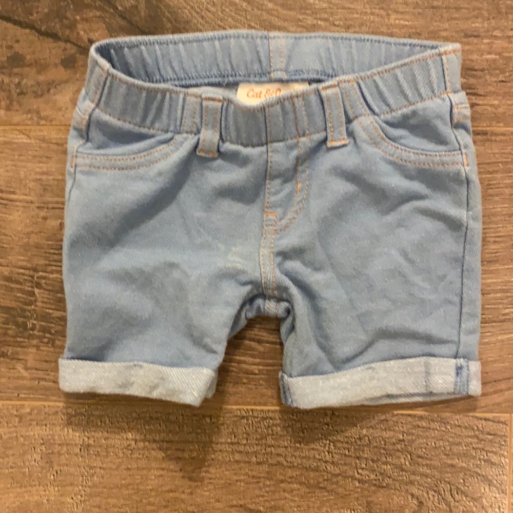 Light blue shorts, 12 months. Great condition